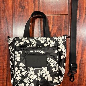 ✨Sig Zane x Aloha Collection Nolu Pe Crossbody Bag✨